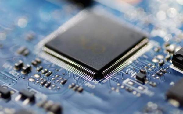 電腦算力揭秘 核心與外圍輔助設(shè)備的協(xié)同之道